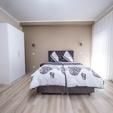 Main Boardinghouse Appartement *