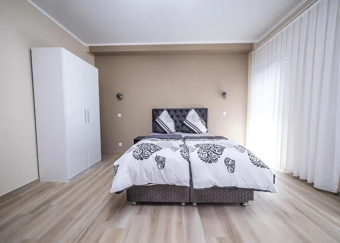 Main Boardinghouse Apartmán *