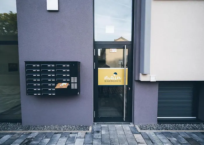 Main Boardinghouse Apartmán *